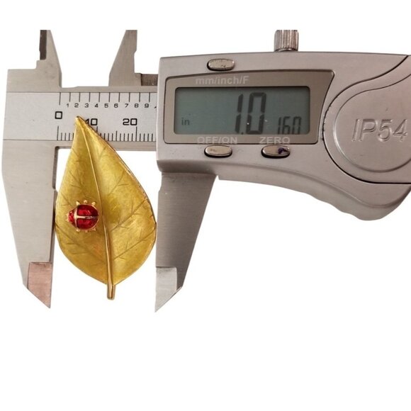 LIA Green Enamel Leaf Lady Bug Trembler Brooch Pin, Signed L72 - Picture 9 of 10